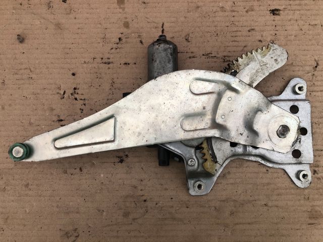 bontott SUZUKI SX4 Bal hátsó Ablakemelő Szerkezet (Elektromos)