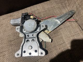 bontott SUZUKI SX4 Bal hátsó Ablakemelő Szerkezet (Elektromos)