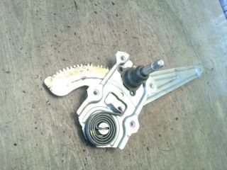 bontott SUZUKI SX4 Bal hátsó Ablakemelő Szerkezet (Mechanikus)