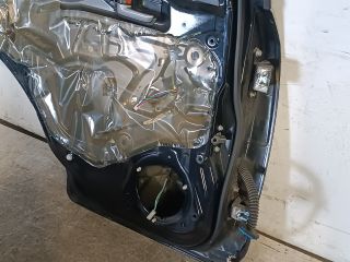 bontott SUZUKI SX4 Bal hátsó Ajtó (Részeivel)