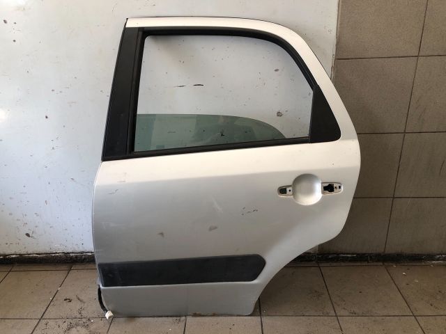 bontott SUZUKI SX4 Bal hátsó Ajtó (Üres lemez)