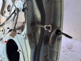 bontott SUZUKI SX4 Bal hátsó Ajtó (Üres lemez)