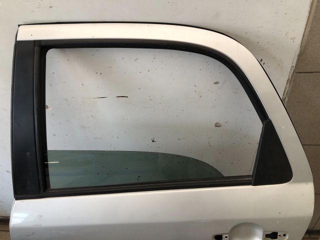 bontott SUZUKI SX4 Bal hátsó Ajtó (Üres lemez)