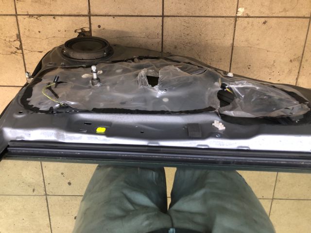 bontott SUZUKI SX4 Bal hátsó Ajtó (Üres lemez)