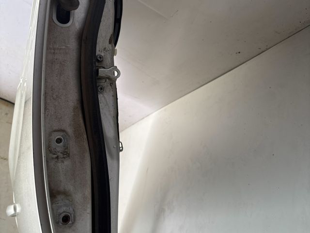 bontott SUZUKI SX4 Bal hátsó Ajtó (Üres lemez)