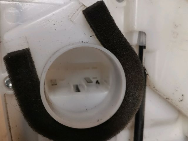 bontott SUZUKI SX4 Bal hátsó Ajtózár Motor