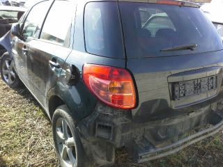 bontott SUZUKI SX4 Bal hátsó Fejtámla