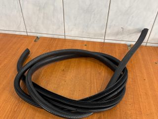 bontott SUZUKI SX4 Bal hátsó Gumikéder