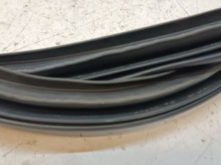 bontott SUZUKI SX4 Bal hátsó Gumikéder