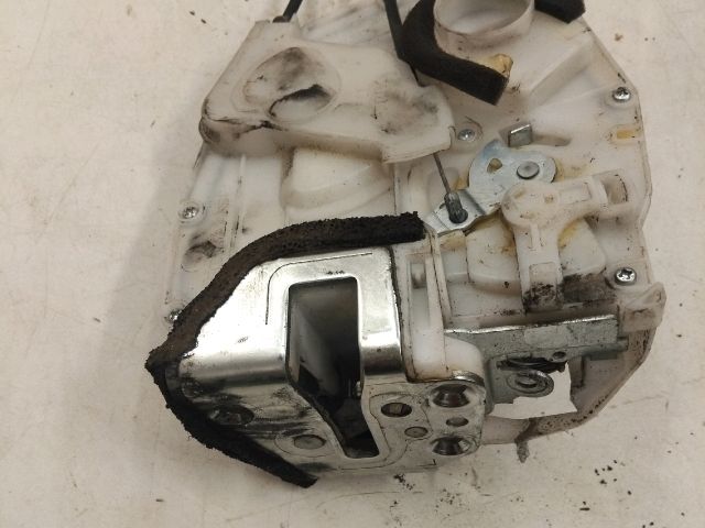 bontott SUZUKI SX4 Bal hátsó Központizár Motor