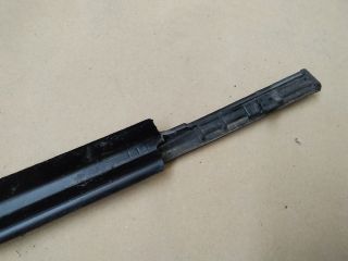 bontott SUZUKI SX4 Bal hátsó Vízlehúzó Gumicsík