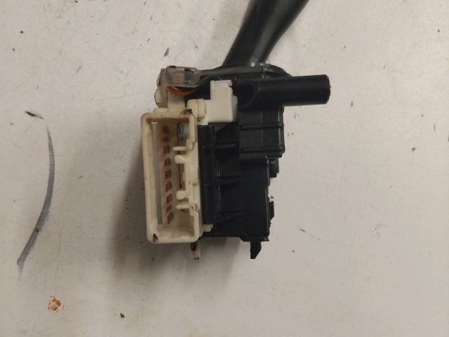 bontott SUZUKI SX4 Bal Kormánykapcsoló Irányjelző