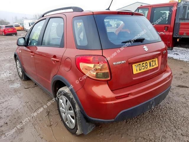 bontott SUZUKI SX4 Bal Küszöb