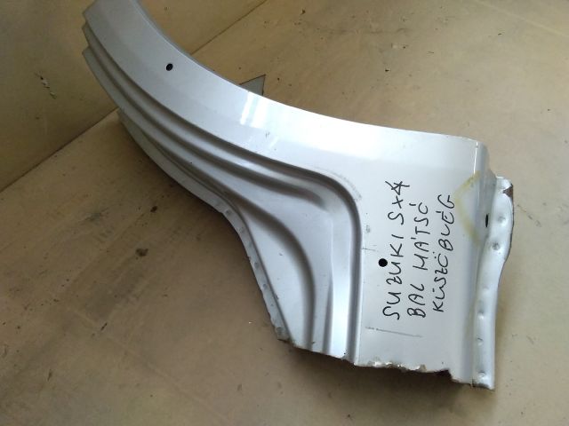 bontott SUZUKI SX4 Bal Küszöb
