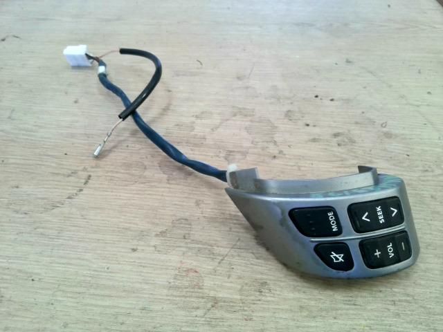 bontott SUZUKI SX4 Bal Multikormány Kapcsoló