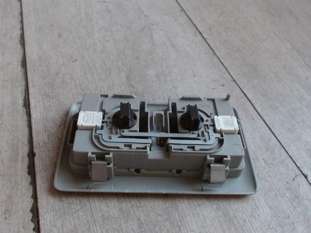 bontott SUZUKI SX4 Beltér Világítás Első