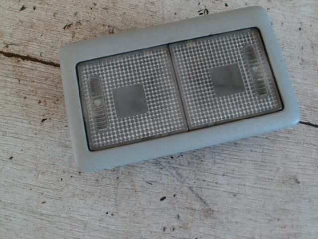 bontott SUZUKI SX4 Beltér Világítás Első