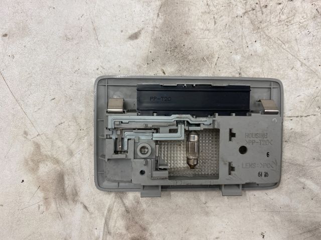 bontott SUZUKI SX4 Beltér Világítás Hátsó