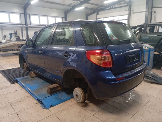 bontott SUZUKI SX4 Beltér Világítás Hátsó