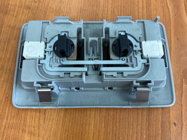 bontott SUZUKI SX4 Beltér Világítás Hátsó