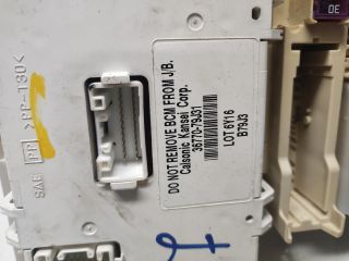 bontott SUZUKI SX4 Biztosítéktábla Utastér