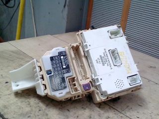 bontott SUZUKI SX4 Biztosítéktábla Utastér