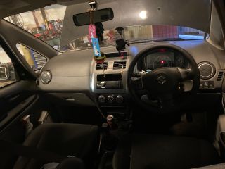 bontott SUZUKI SX4 Csomagtér Kárpit