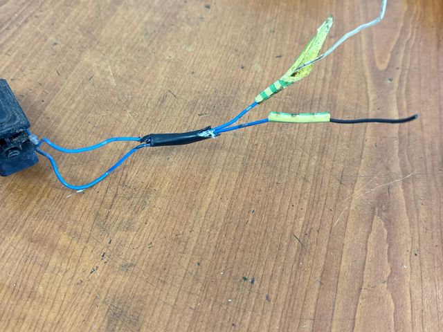 bontott SUZUKI SX4 Csomagtér Nyitó Kar / Gomb