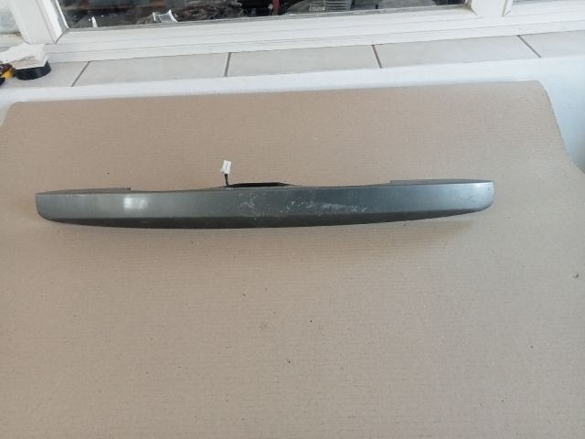 bontott SUZUKI SX4 Csomagtérajtó Díszléc