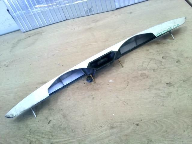 bontott SUZUKI SX4 Csomagtérajtó Kilincs