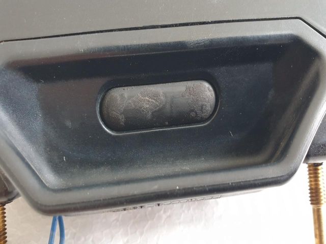 bontott SUZUKI SX4 Csomagtérajtó Kilincs