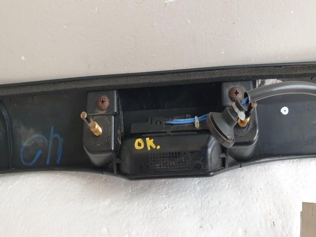 bontott SUZUKI SX4 Csomagtérajtó Kilincs