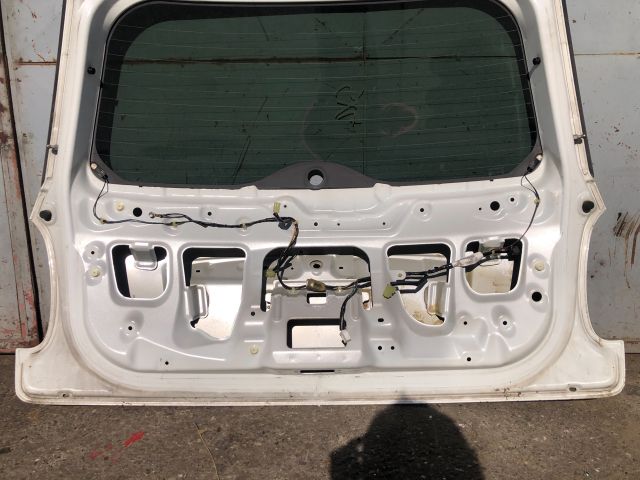 bontott SUZUKI SX4 Csomagtérajtó (Részeivel)