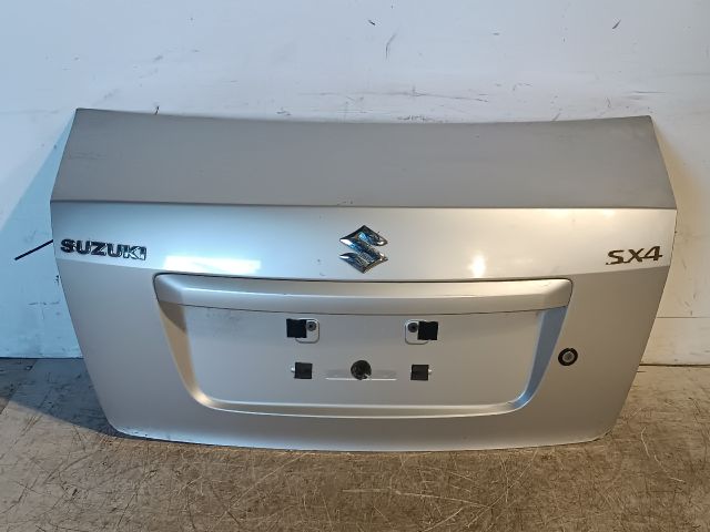 bontott SUZUKI SX4 Csomagtérajtó (Üres lemez)