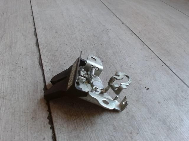 bontott SUZUKI SX4 Csomagtérajtó Zárszerkezet