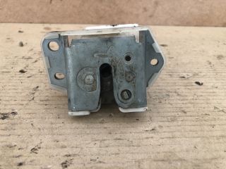 bontott SUZUKI SX4 Csomagtérajtó Zárszerkezet