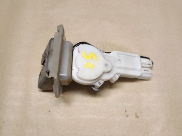 bontott SUZUKI SX4 Csomagtérajtó Zárszerkezet