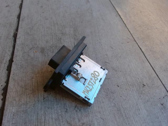 bontott SUZUKI SX4 Előtét Ellenállás Fűtőmotor