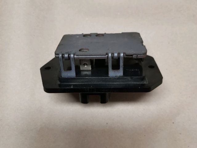 bontott SUZUKI SX4 Előtét Ellenállás Fűtőmotor