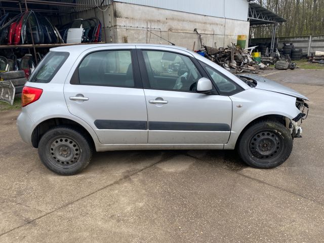 bontott SUZUKI SX4 Előtét Ellenállás Hűtőventilátor