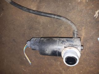 bontott SUZUKI SX4 Első Ablakmosó Szivattyú