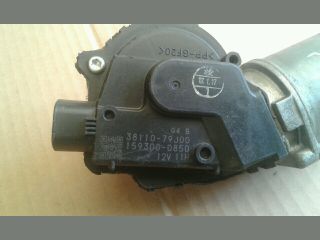 bontott SUZUKI SX4 Első Ablaktörlő Motor