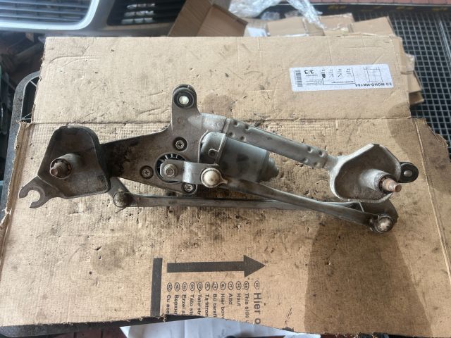 bontott SUZUKI SX4 Első Ablaktörlő Szerkezet Motorral