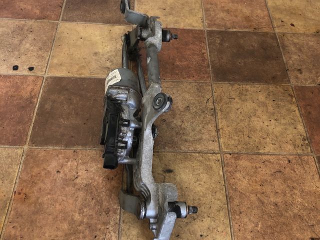 bontott SUZUKI SX4 Első Ablaktörlő Szerkezet Motorral