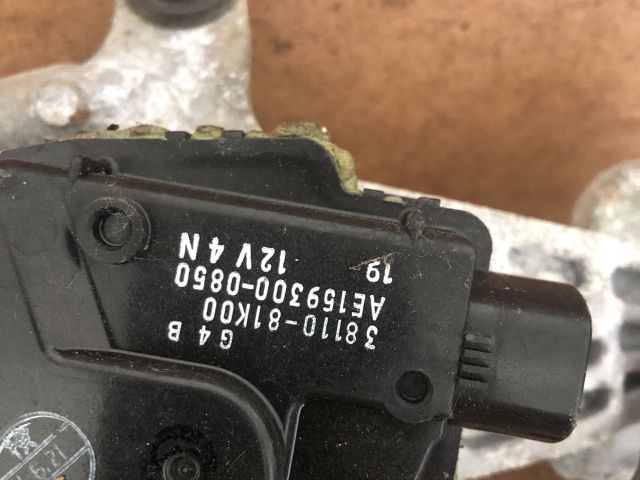 bontott SUZUKI SX4 Első Ablaktörlő Szerkezet Motorral