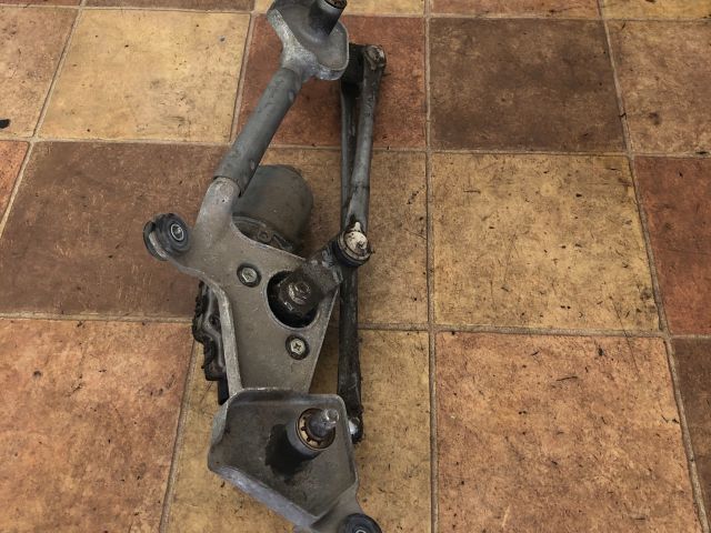 bontott SUZUKI SX4 Első Ablaktörlő Szerkezet Motorral