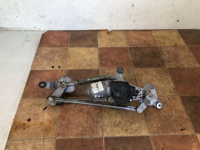 bontott SUZUKI SX4 Első Ablaktörlő Szerkezet Motorral