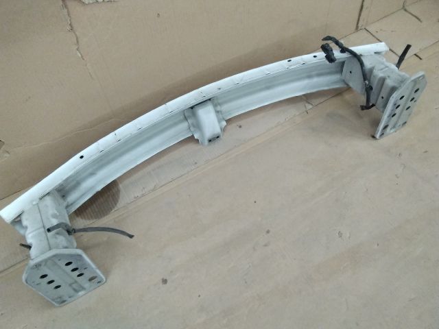 bontott SUZUKI SX4 Első Lökhárító Merevítő (Fém)