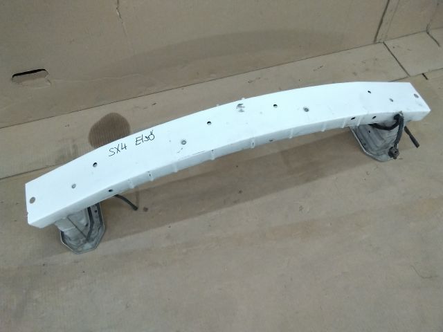 bontott SUZUKI SX4 Első Lökhárító Merevítő (Fém)