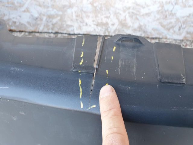 bontott SUZUKI SX4 Első Lökhárító (Részeivel)